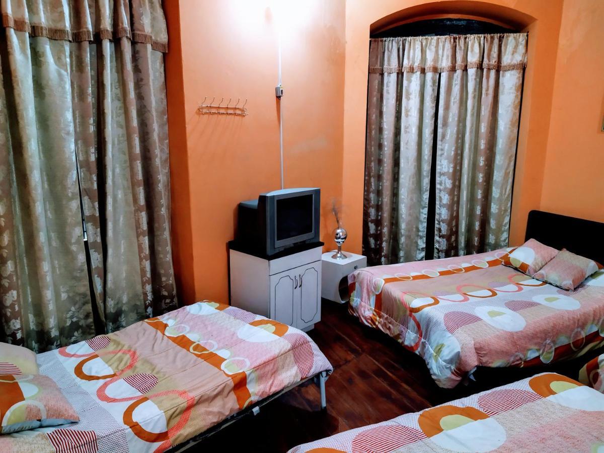 Hostal Latitud Ecuem Quito Kültér fotó